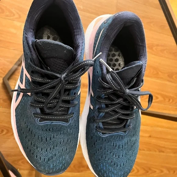 ASICS Gel-Nimbus, 24 size 7.5. In good shape - Picture 6 of 6